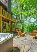 Ảnh chính Mountain-view Robbinsville Cabin w/ Hot Tub!