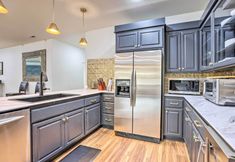 其他 2 Beautiful Ranch Home w/ Cascade Mountain View