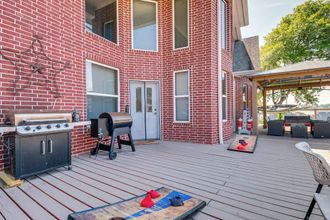 其他 4 Beautiful Montgomery Home w/ Lakefront Deck!