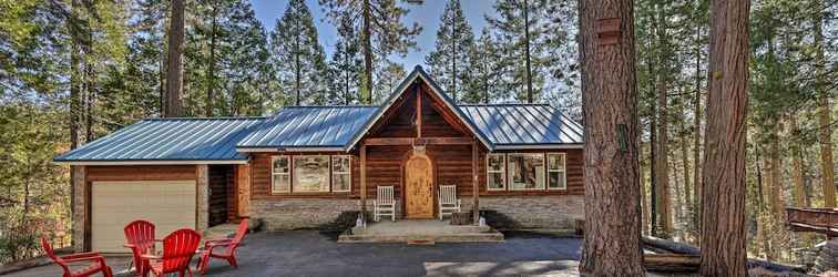 Lainnya Homey Long Barn Cabin w/ Deck & Fire Pit!