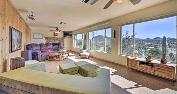 Others Queen Valley Home w/ Patio & Mountain Views!