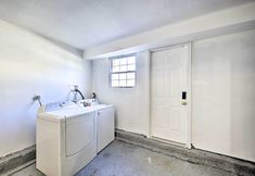 其他 4 Bay Shore Vacation Rental w/ Shared Yard!