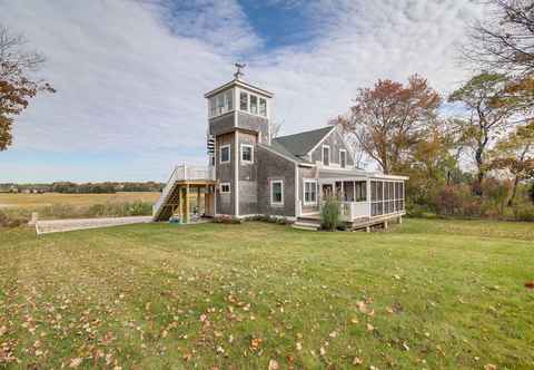 Others Unique Scituate Vacation Rental on Herring River!