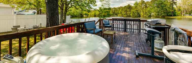 อื่นๆ Pet-friendly Mays Landing Vacation Rental on Lake!