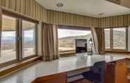 Khác 4 Spacious Grand Junction Home Rental w/ Mtn Views!