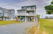 Lain-lain 5 Topsail Beach Vacation Rental: Steps to Shore!