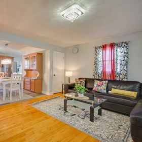 Primary image 1 Deck & Grill: Convenient Home in Hummelstown, Penn State Harrisburg Hotels