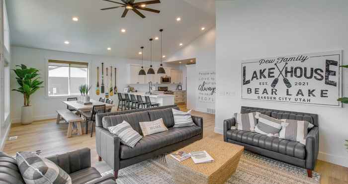 Lain-lain Modern Home + Deck, Lake View & Resort Access