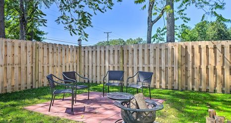 其他 2 Mt Lookout Tiny House w/ Backyard & Fire Pit!