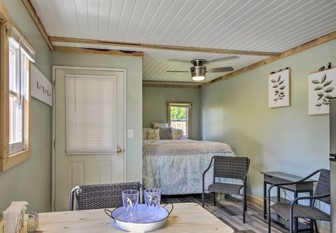 其他 Mt Lookout Tiny House w/ Backyard & Fire Pit!