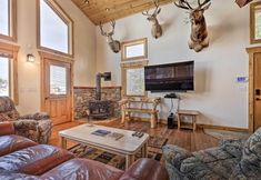 Others 3 1 Mi to Lake Granby: Home w/ Mtn Views & Gas Grill