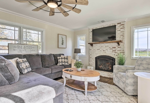 Lainnya Mattituck Home w/ Fireplaces - Near Wineries