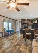 ภาพหลัก Lakefront Wetumpka Escape w/ Furnished Deck!