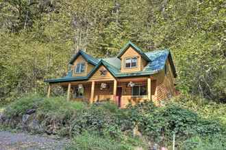 Lainnya 4 Cozy Rhododendron Cabin: Hike & Ski Nearby!