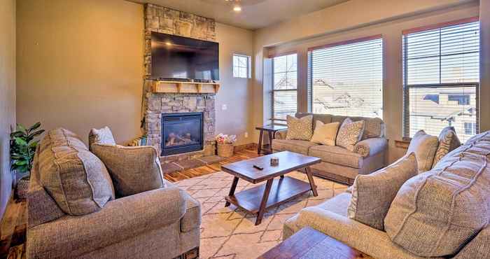 Others Prime Townhome w/ Balcony: 6 Mi to Park City!