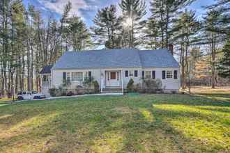 Lain-lain 4 Lovely Freehold Home w/ Deck, 16 Mi to Slopes