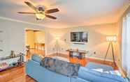 Lain-lain 2 Lovely Freehold Home w/ Deck, 16 Mi to Slopes