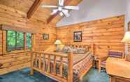 Others 3 Tree-lined Cruso Cabin, Cold Mountain Views!