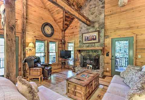 Others Cozy Brasstown Cabin: Deck, Grill + Kayaks!