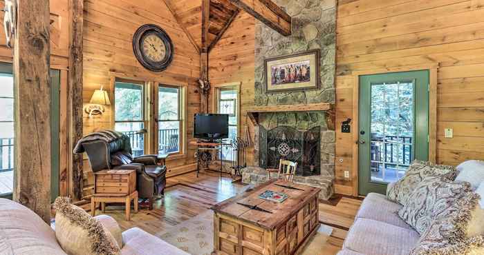 Others Cozy Brasstown Cabin: Deck, Grill + Kayaks!