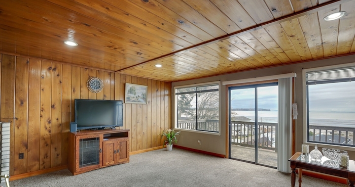 Lain-lain Hilltop Hideout w/ Sweeping Birch Bay Views