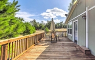 Others 2 Pet-friendly Retreat < 5 Mi to Bastrop Lake!