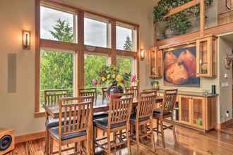 Others 4 Gorgeous Whidbey Island Oasis w/ Hot Tub & Cabana!