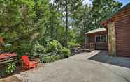 Lainnya 3 Secluded Franklin Getaway w/ 2 Decks + Grill!