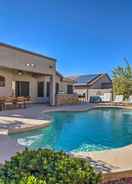 Imej utama Warm Desert Oasis w/ Private Pool & Gas Fire Pit!