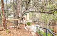 Others 7 Cozy Pine Cabin w/ Fire Pit Near Hiking!