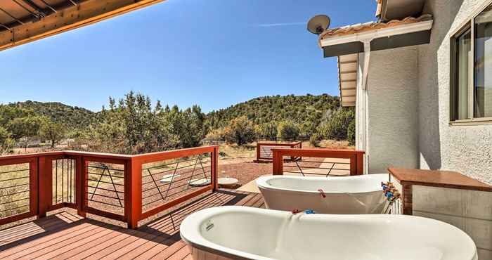 Lainnya Stunning West Sedona Retreat: Deck & Soaking Tubs!