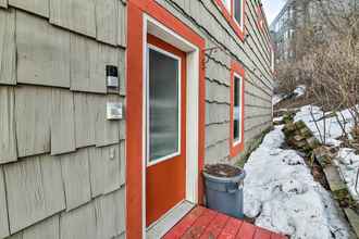 Lainnya 4 Central Anchorage Condo, Walk to Town & Coast!