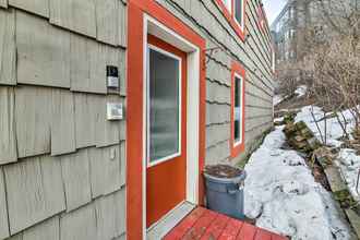 Others 4 Central Anchorage Condo, Walk to Town & Coast!