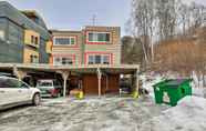 Others 2 Central Anchorage Condo, Walk to Town & Coast!