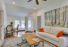 Others 5 Quaint Goshen Apartment w/ Patio!