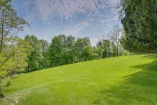 Others Quaint Goshen Apartment w/ Patio!