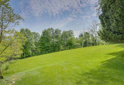 其他 Quaint Goshen Apartment w/ Patio!