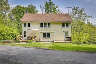 Others 4 Quaint Goshen Apartment w/ Patio!