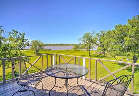 Others Exquisite Lake Charles Gem - Waterfront Views