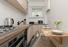 Others 5 Elegant Warsaw Apartment by Renters