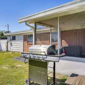 Interior 1 5 Mi Circle B Bar Reserve: Lakeland Getaway!, Lakeland Center Hotels