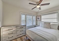 อื่นๆ 3 Updated Poway Farmhouse: Walk to Parks!