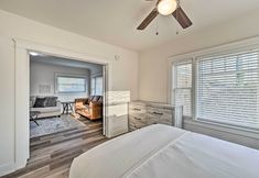 อื่นๆ 2 Updated Poway Farmhouse: Walk to Parks!