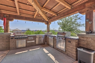 Others 4 Luxury Phoenix Home With Bar & Outdoor Oasis!