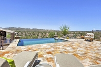 Others Luxury Phoenix Home With Bar & Outdoor Oasis!