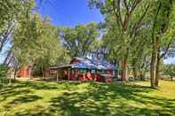 อื่นๆ Quiet Durango Farmhouse w/ Beautiful Yard & Gazebo