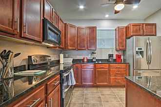 Lain-lain 4 Modern Family Condo With Pano Lake Views & Pool!