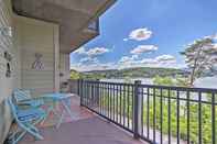 Lain-lain Modern Family Condo With Pano Lake Views & Pool!