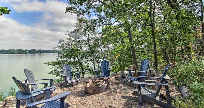 Others Lower Unit of Cabin: Shared Dock & Fire Pit!