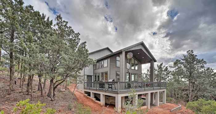 Others Modern Cabin: Strawberry Mtn Views & Hot Tub!